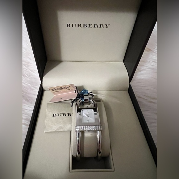 Burberry Diamond Padlock Watch - Picture 3 of 5